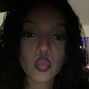 Meet your Posher, Luisa